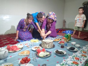 Gâteau d'anniversaire au Turkménistan